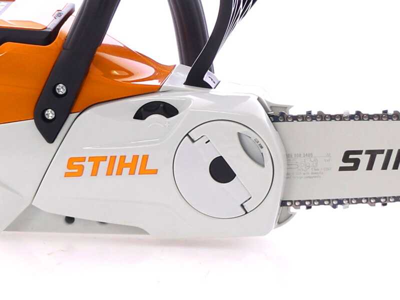 STIHL MSA 80 C-B Set - Elettrosega da taglio con batteria AK 30 S - 36V 5Ah - Barra carving da 35 cm