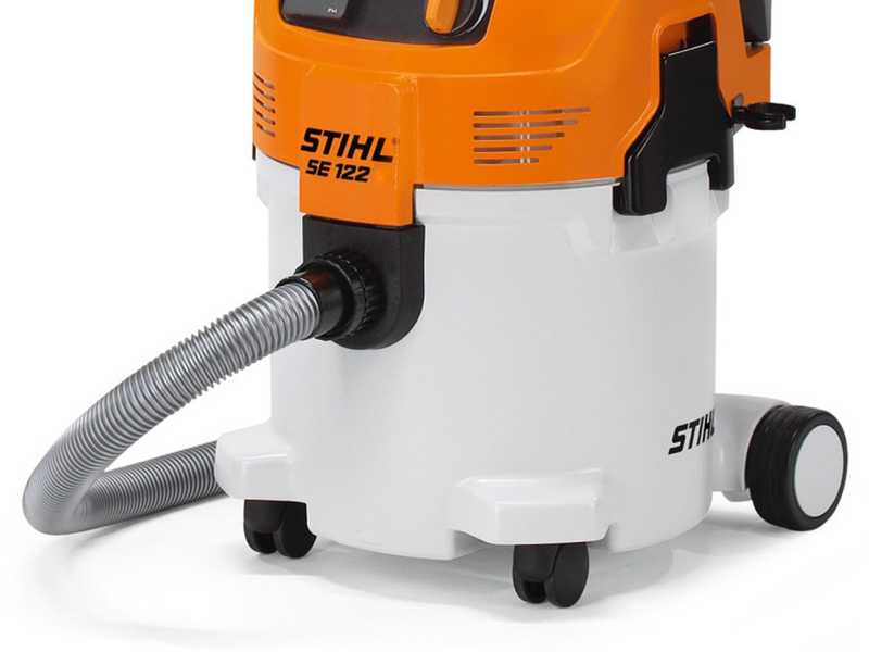 STIHL SE 122 - Bidone aspiratutto - Soffiatore - Capacit&agrave; 30l - 1500W