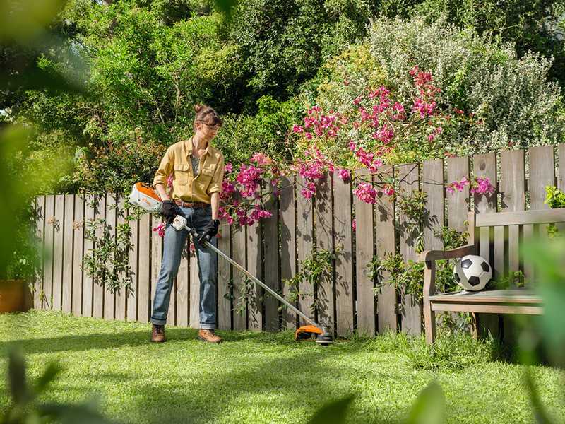 STIHL FSA 80 R - Decespugliatore a batteria - 36V - 5Ah