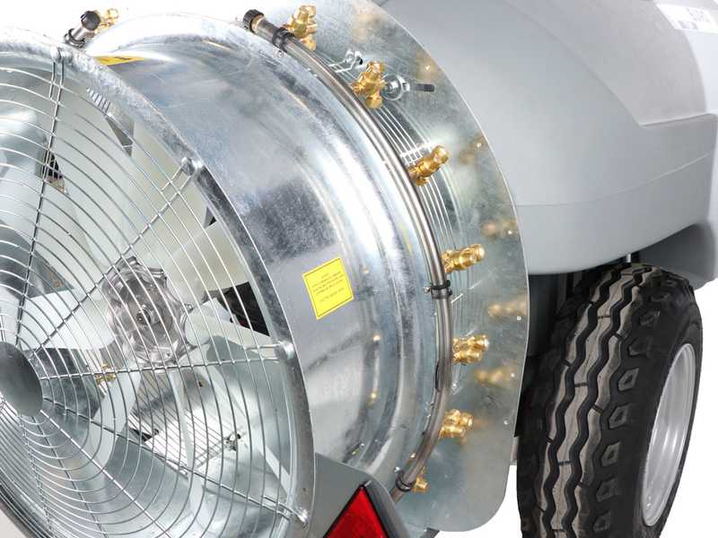 Atomizzatore trainato Gray T Car 1500/80 con attacco a trattore per irrorazione - Capacit&agrave; 1500L - Pompa AR1064