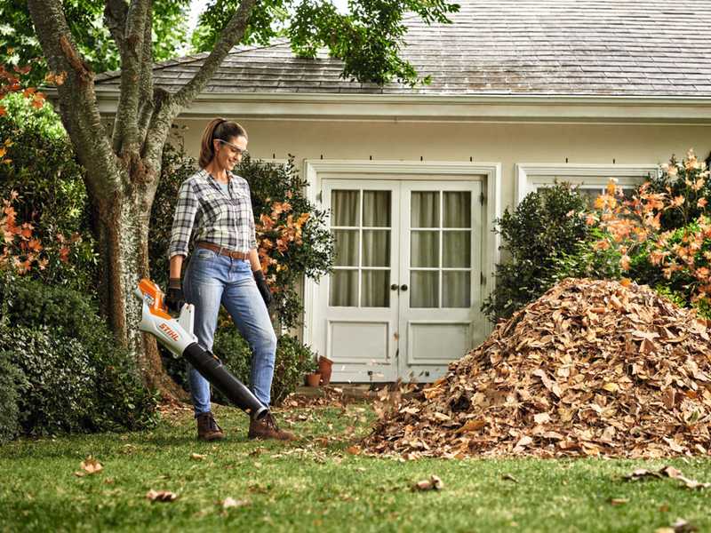 STIHL BGA 60 - soffiatore a batteria - 36V 5Ah