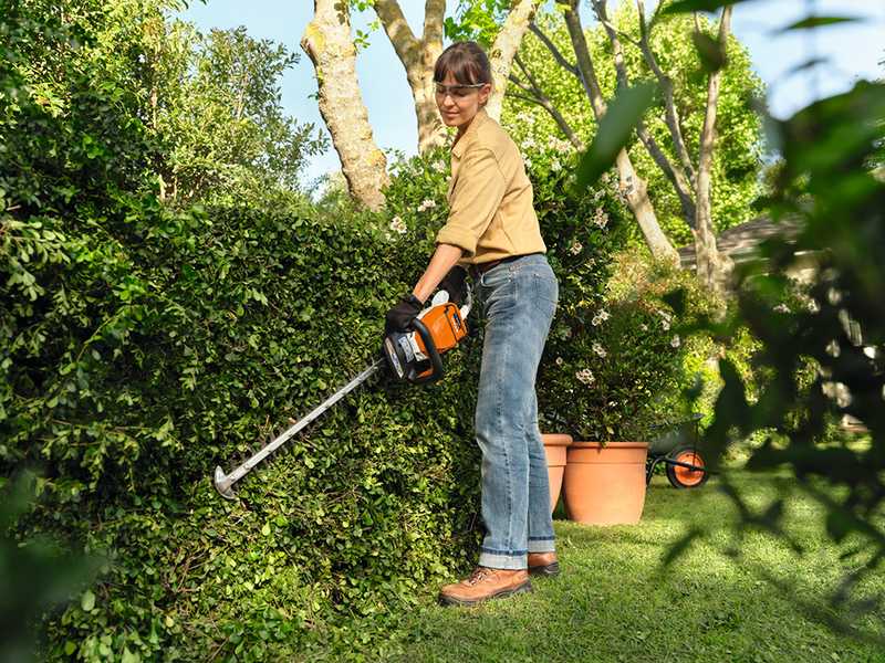 STIHL HSA 60 - Tagliasiepi a batteria - 36V 2Ah - Lama 60cm