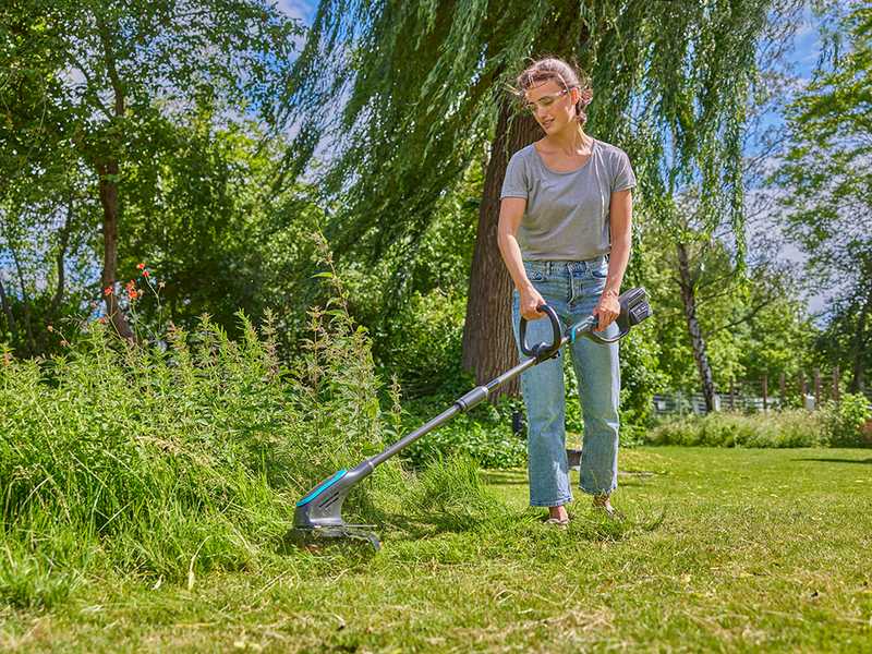 Gardena PowerTrim 30/18V P4A - Tagliabordi a batteria - SENZA BATTERIE E CARICABATTERIE
