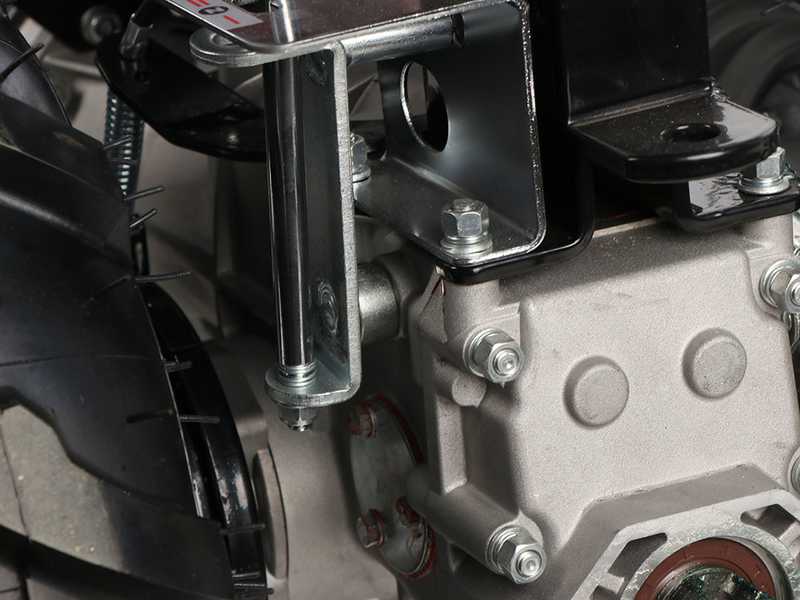 BullMach Chimera 400 - Motofalciatrice multifunzione a benzina - 420cc - 11,5 HP