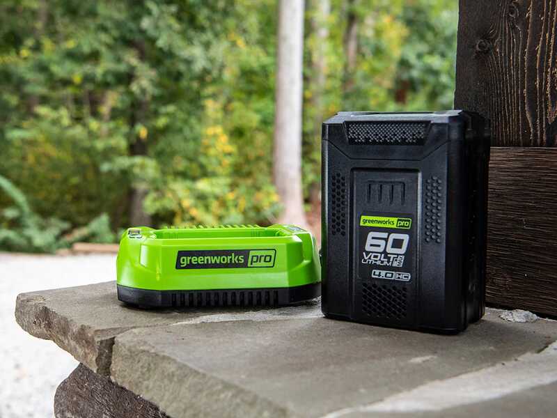 Greenworks GD60CS40K4 - Elettrosega a batteria 60V 4Ah - Lama da 40cm