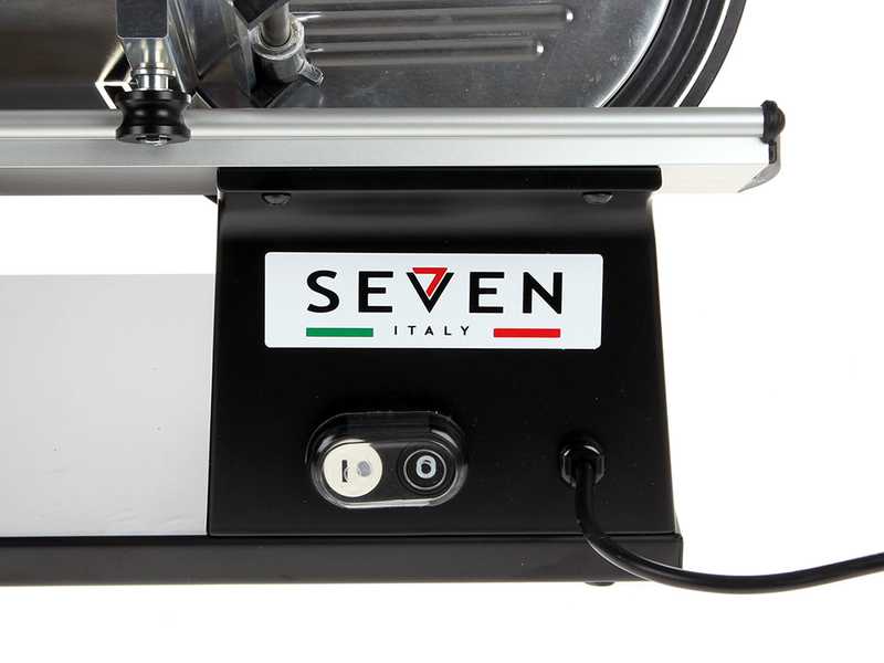 OUTLET - PICCOLI DIFETTI ESTETICI - Seven Italy PS 250 PRO BLACK - Affettatrice con lama da 250 mm - affilatoio compreso