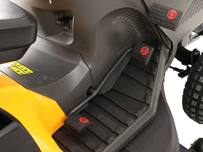 Stiga Tornado 7108 W - Trattorino tosaerba - Bicilindrico - Scarico Laterale e Mulching
