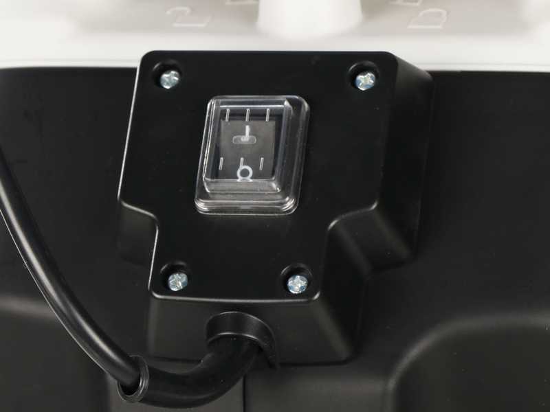 BlackStone SHRED 45 BL PLUS - Biotrituratore elettrico - Coltelli reversibili - Cesto di raccolta