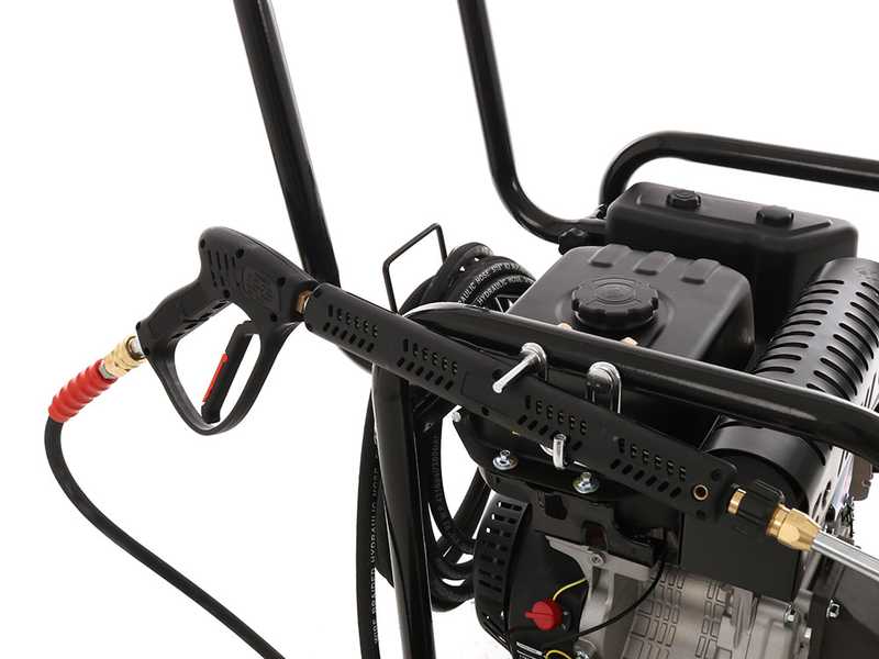 OUTLET - UTILIZZATO PER PROVA - GeoTech-Pro PWP 17/275 ZW Idropulitrice a scoppio - 275 bar - Motore Loncin a benzina 420cc