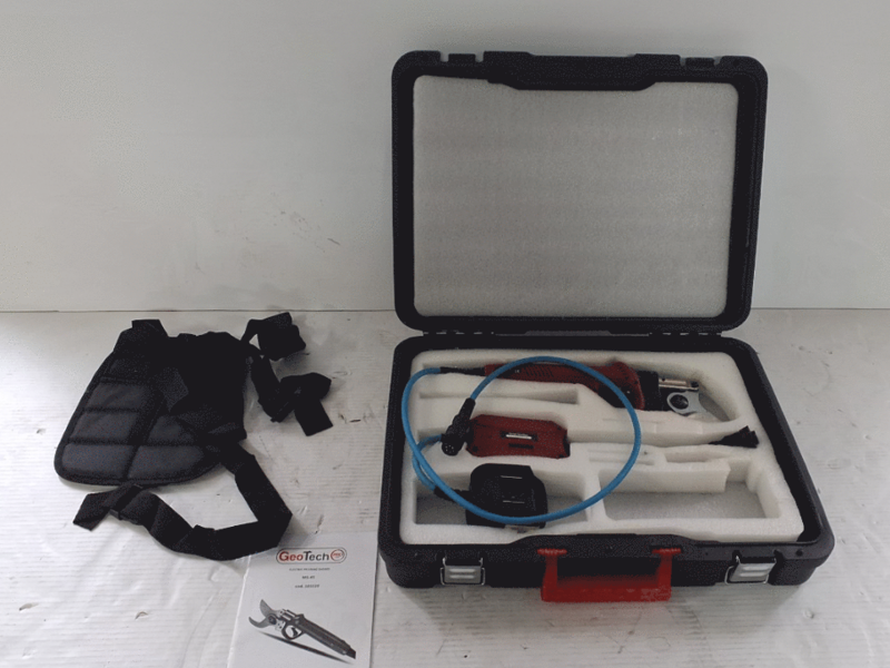 OUTLET - UTILIZZATO PER PROVA - GeoTech-Pro MS-45 - Forbice elettrica da potatura - SENZA BATTERIA E CARICABATTERIA