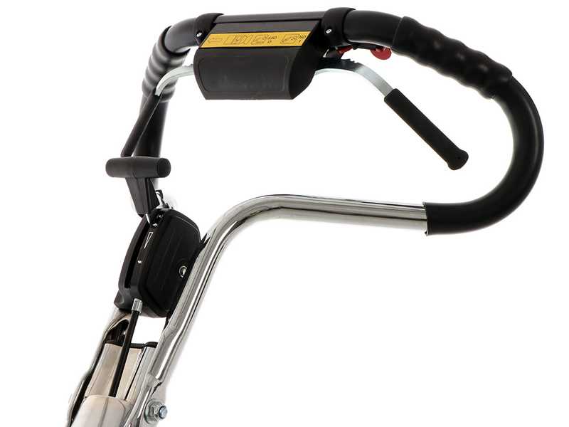 OUTLET - UTILIZZATO PER PROVA - Tagliaerba Elicoidale Marina Systems 660H - Honda GX200 - Rullo metallo - Elica 6 lame