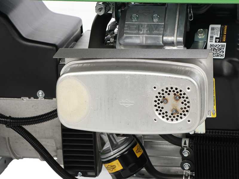 Energy EY-16TBE AVR - Generatore di corrente a benzina con AVR 12,8 kW - Continua 11,2 Trifase