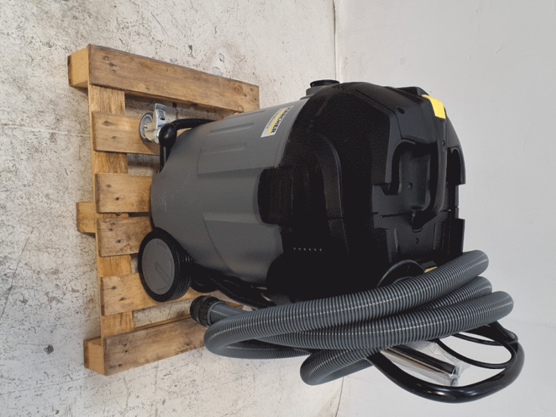 OUTLET - PICCOLI DIFETTI ESTETICI - Karcher Pro NT 65/2 Ap - Aspiratore solidi/liquidi - Capienza 65L