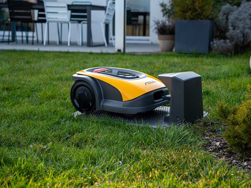 Stiga A 300 - Robot rasaerba - con batteria E-Power da 2 Ah