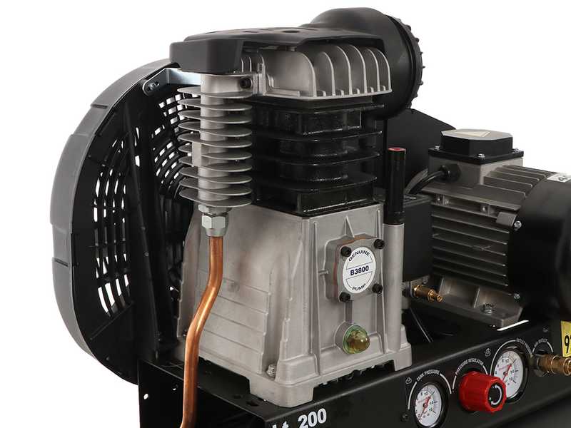 OUTLET - PICCOLI DIFETTI ESTETICI - Nuair B3800B/4CT/200 Tech-Pro - Compressore aria elettrico monofase a cinghia - Motore 4 HP - 200 lt