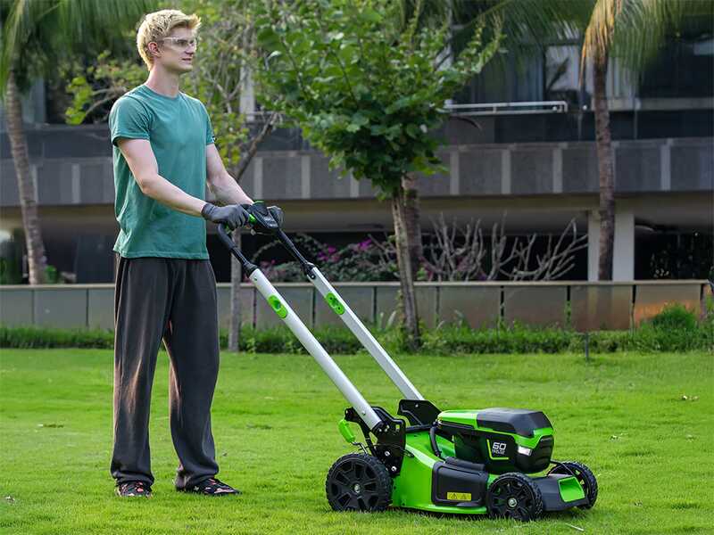 Greenworks GD60LM46SPK4 - Tagliaerba semovente a batteria - 60V/4Ah - Taglio 46 cm