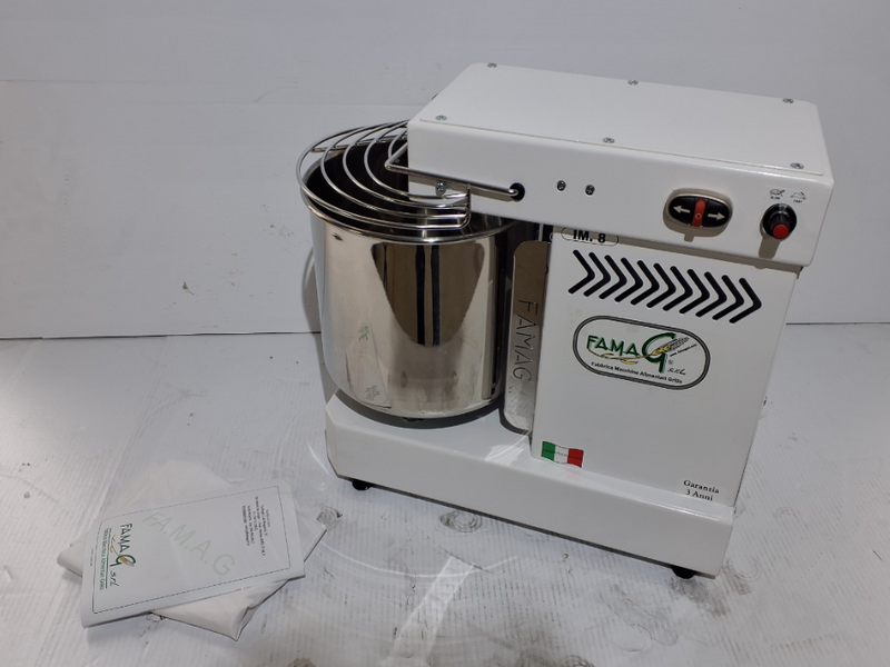 OUTLET - DIFETTI ESTETICI - Impastatrice a spirale Famag Grilletta IM 8 10 velocit&agrave; - Alta idratazione - Capacit&agrave; vasca 8 Kg 11.5L