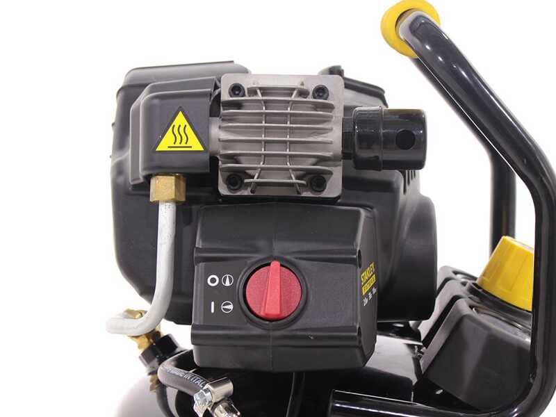 OUTLET - UTILIZZATO PER PROVA - Stanley Fatmax HY 227/10/30V - Compressore aria elettrico monofase - Motore 2 HP - 30 lt