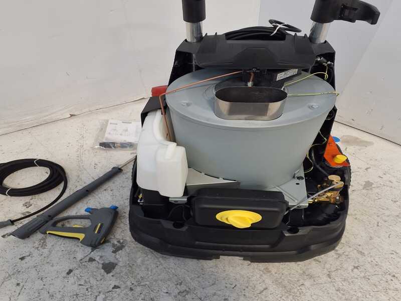 OUTLET - DIFETTI ESTETICI - PROMO Karcher Pro HDS 5/15 U eco!Booster - Idropulitrice acqua calda professionale  - 150 bar - 450 l/h