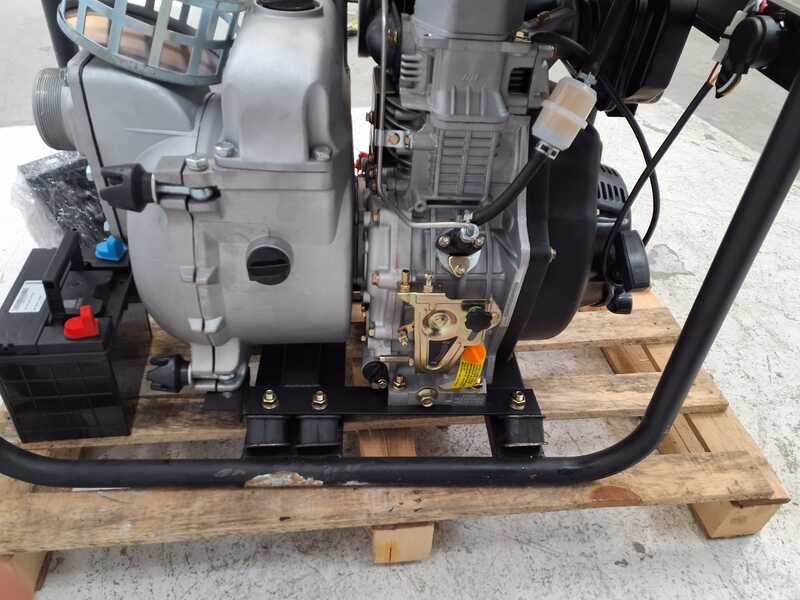 OUTLET - UTILIZZATO PER PROVA - BlackStone BD-ST 8000ES - Motopompa diesel per acque nere sporche - Raccordi 80 mm