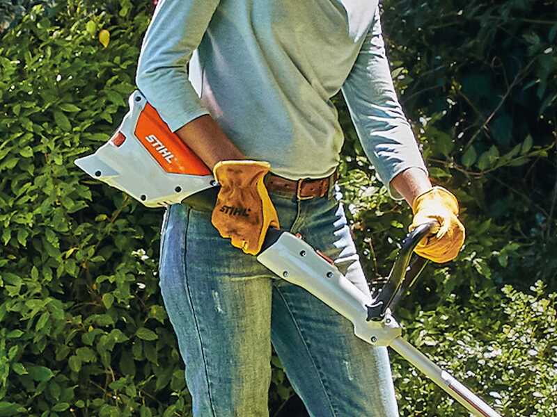 STIHL FSA 57 - Decespugliatore con batteria AK 30 S - 36V 5Ah