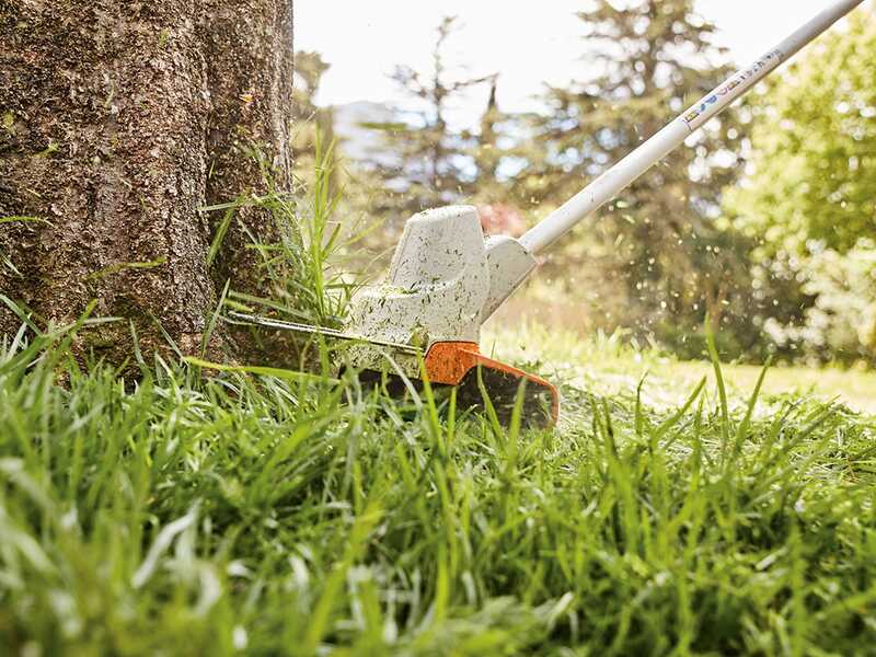 STIHL FSA 57 - Decespugliatore con batteria AK 30 S - 36V 5Ah