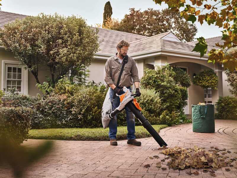 STIHL SHA 56 - Soffiatore aspiratore con batteria AK 10 - 36V 2Ah