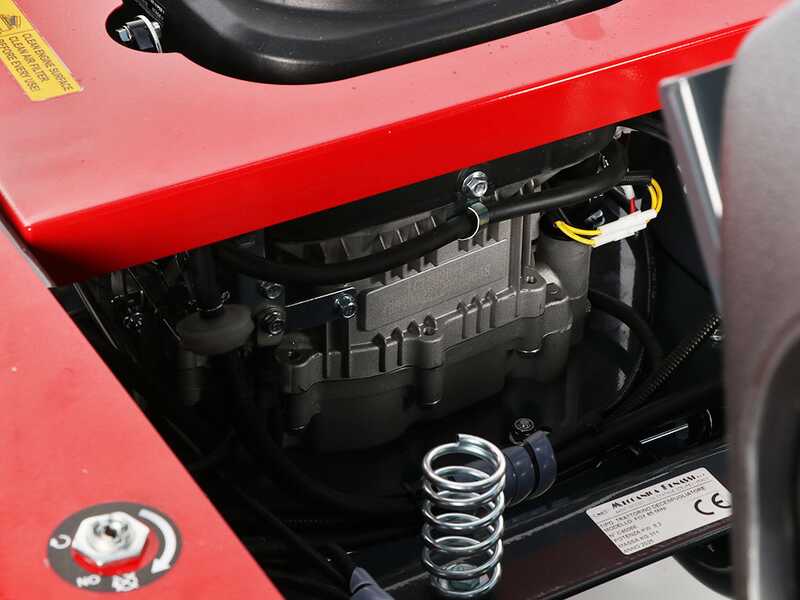 Meccanica Benassi Fox Mini  - Trattorino trinciaerba sfalciatutto - Motore Loncin 452 cc - Trasmissione Idrostatica