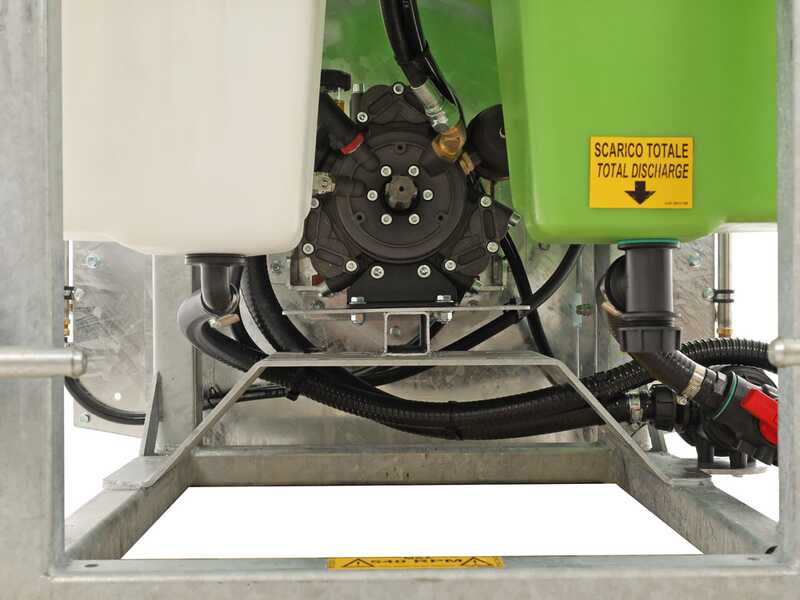 Seven Italy 600 - Atomizzatore portato a torre monoblocco per irrorazione - Capacit&agrave; 600 L - Pompa APS 71