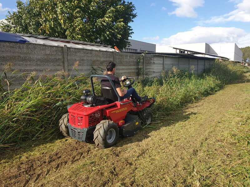 Meccanica Benassi FOX 95 2WD  - Trattorino trinciaerba sfalciatutto - Motore bicilindrico Loncin 708 cc - Trasmissione Idrostatica