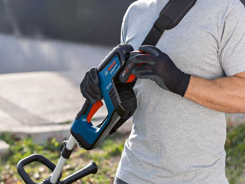 Bosch Professional GRT 18V-33 - Decespugliatore a batteria 18V 4Ah