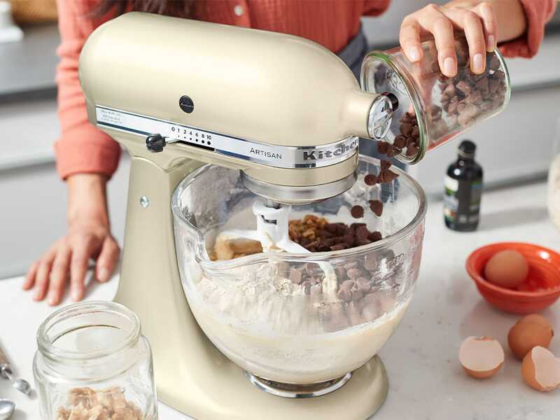 KitchenAid Artisan 5KSM125 Crema - Planetaria con testa reclinabile