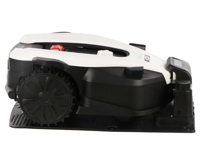 OUTLET - UTILIZATO PER PROVA - AMA FREEMOW RBA1601 - Robot Rasaerba