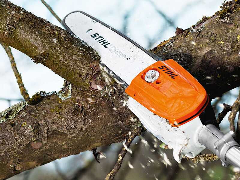 STIHL KMA 80 R - Decespugliatore multifunzione con batteria AK 20 - 36V 4Ah
