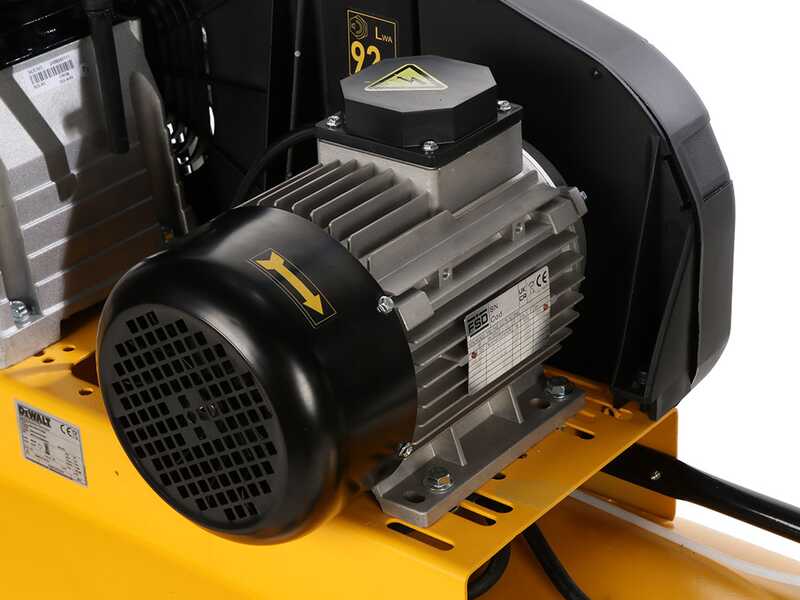 DeWalt DXCMB4T200HE - Compressore aria elettrico trifase a cinghia - Motore 4 HP &ndash; 200 lt