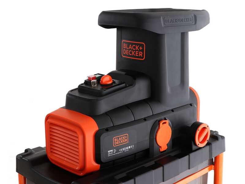 OUTLET - UTILIZZATO PER PROVA - Black &amp; Decker BEGAS5800-QS - Biotrituratore elettrico - 2800W - rullo con cesto di raccolta
