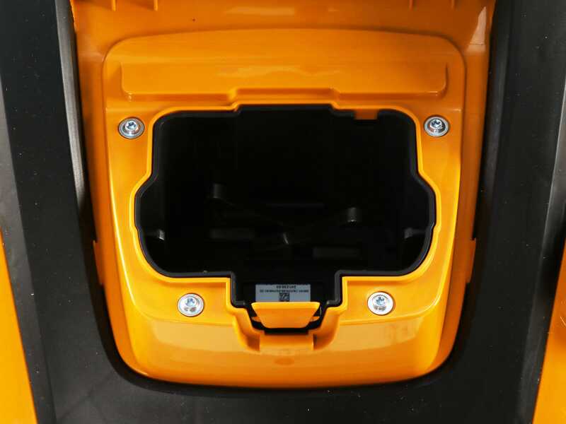 STIHL RLA 240 - Arieggiatore con 2 batterie AK 30 S - 2x 36V 5Ah