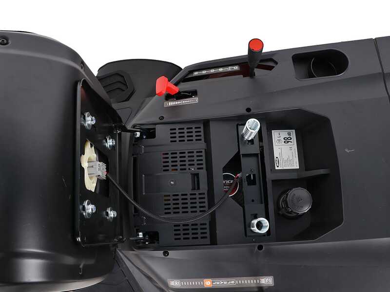 Ama AR566L - Rider trattorino rasaerba - Motore da 224cc - Avviamento elettrico