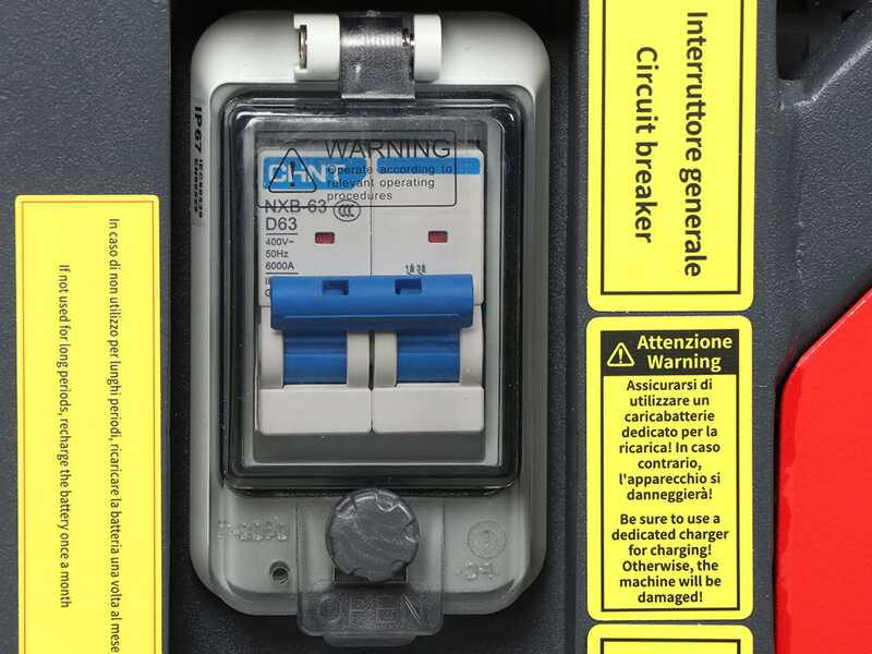 Blue Bird FM 24-65 - Robot Trinciaerba radiocomandato ibrido