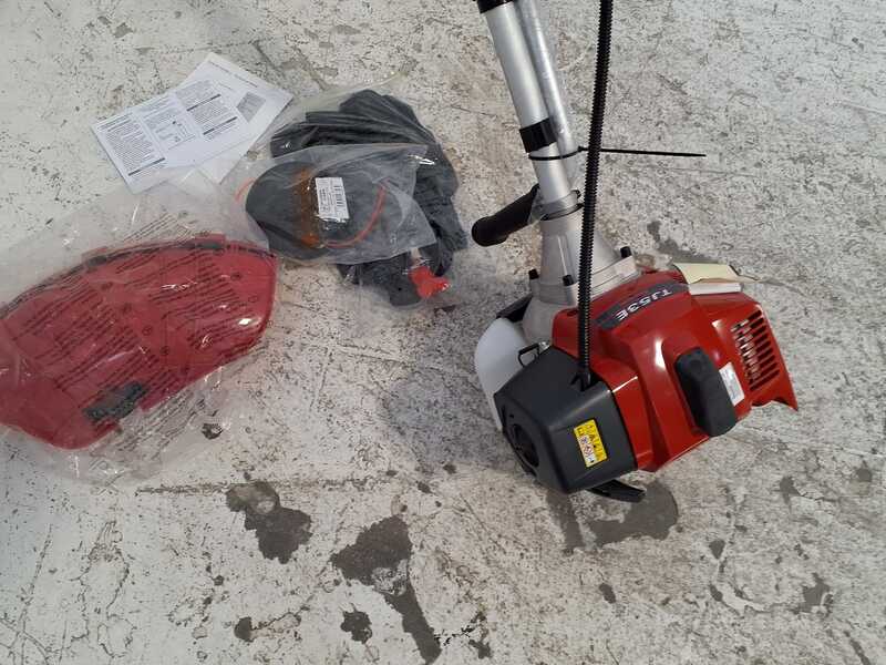OUTLET - PICCOLI DIFETTI ESTETICI - Kawasaki ATJ 53 E M - Decespugliatore a scoppio professionale - Asta Attila