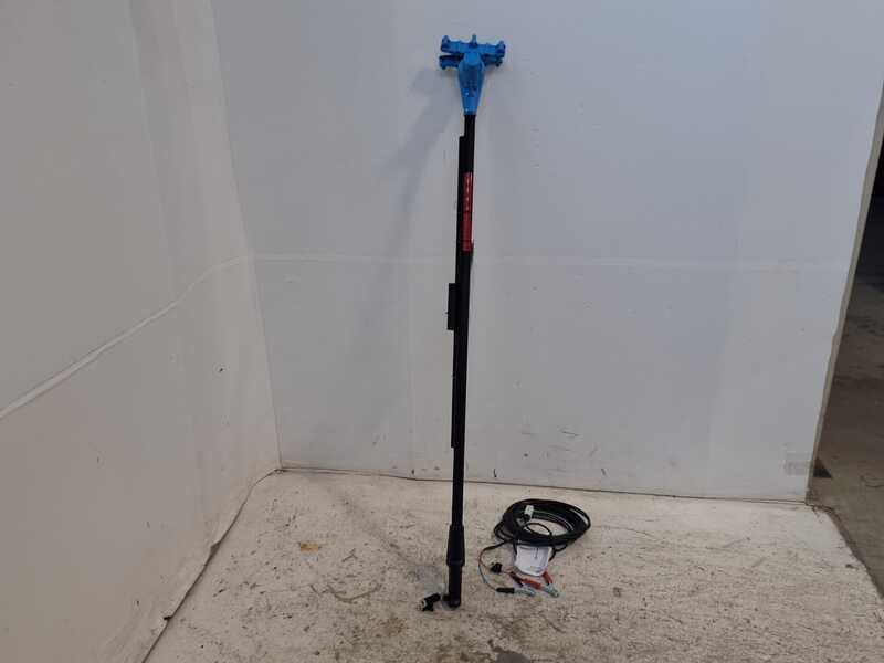 OUTLET - DA ESPOSIZIONE - Aima Twist Standard - Abbacchiatore elettrico a batteria 210-310 cm - Asta alluminio + prolunga