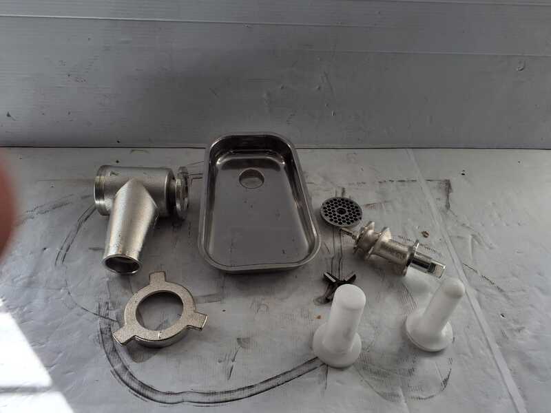 OUTLET - DIFETTI ESTETICI - Accessorio tritacarne N.22 CORTO Reber con piatto INOX