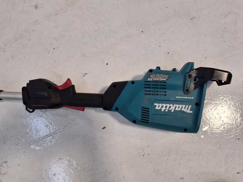 OUTLET - UTILIZZATO PER PROVA - Makita DUR369L - Decespugliatore a batteria - 36V -  2x18V/5Ah