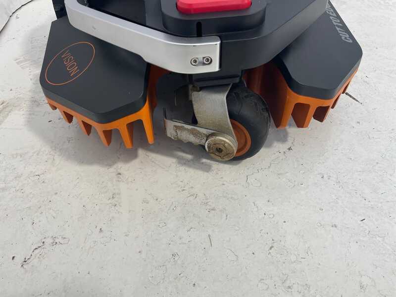 OUTLET - UTILIZZATO PER PROVA - Worx Landroid Vision L1600 WR216E - Robot Tagliaerba - Senza impianto