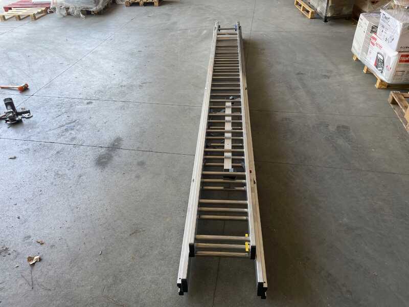 OUTLET - DIFETTI ESTETICI - Svelt Euro E3, 3x16 gradini, 11.39 mt - Scala telescopica in alluminio