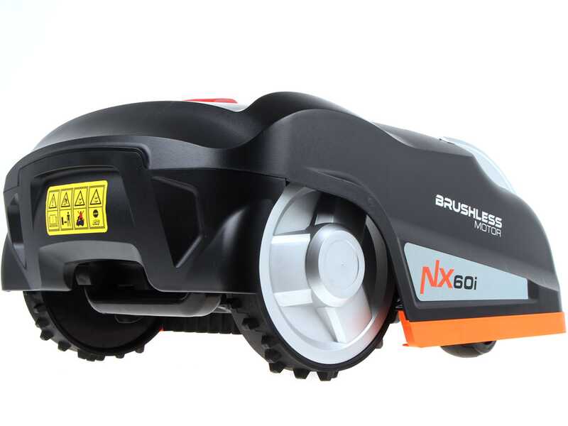 OUTLET - UTILIZZATO PER PROVA - Yard Force NX60i - Robot rasaerba - Con batteria al litio