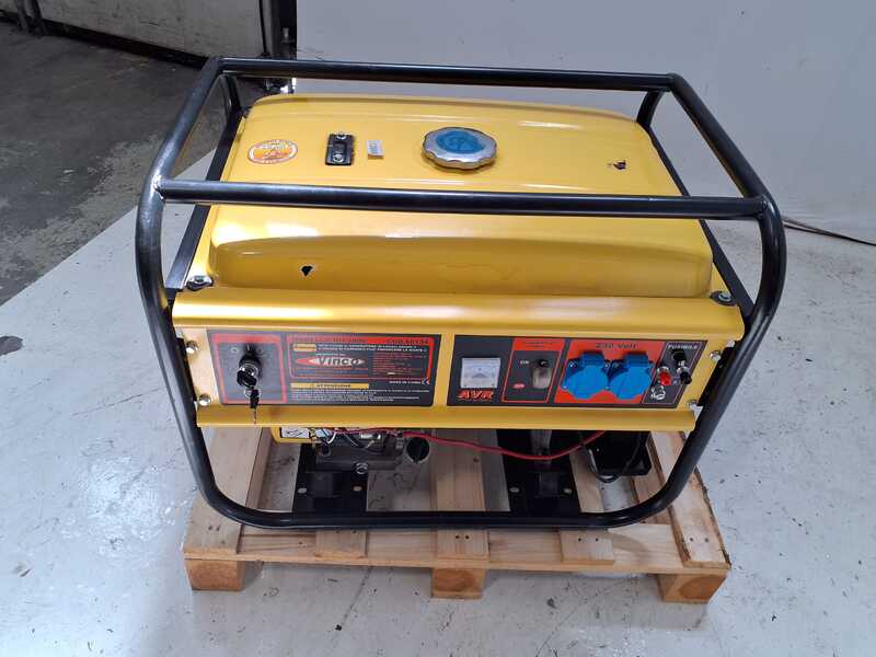 OUTLET - UTILIZZATO PER PROVA - Generatore di corrente 3,0 kW monofase a benzina Vinco AG-HA-3800 A/E (60134) avviamento elettrico