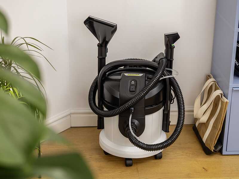 Karcher SE 4 - Lavamoquette - Aspiraliquidi - Bidone acqua pulita/sporca 4 lt - 1000 W