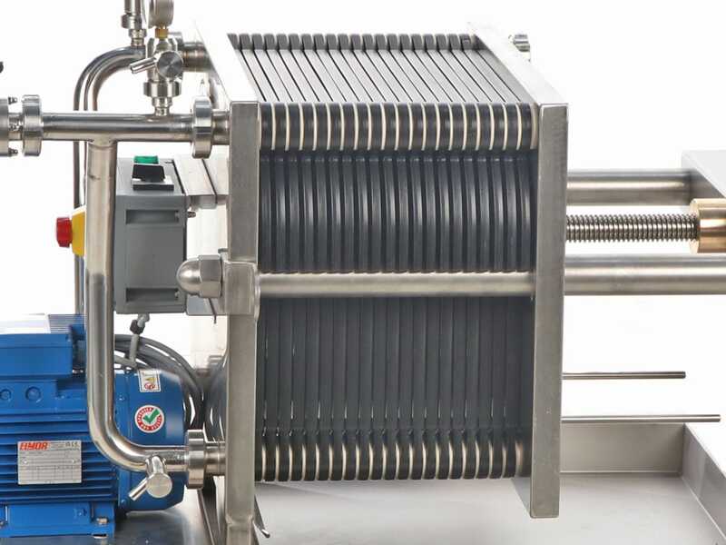 Enotecnica Pillan FC42 - Filtro per vino professionale da 20 cartoni 40x40 cm - Telaio e pompa in acciaio INOX