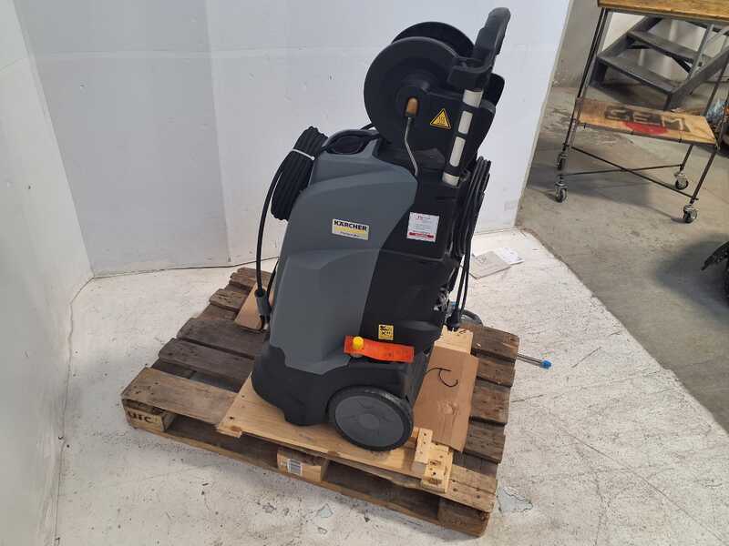 OUTLET - PICCOLI DIFETTI ESTETICI - Karcher Pro HDS 5/11 UX - Idropulitrice acqua calda professionale  - 110 bar - 450 l/h